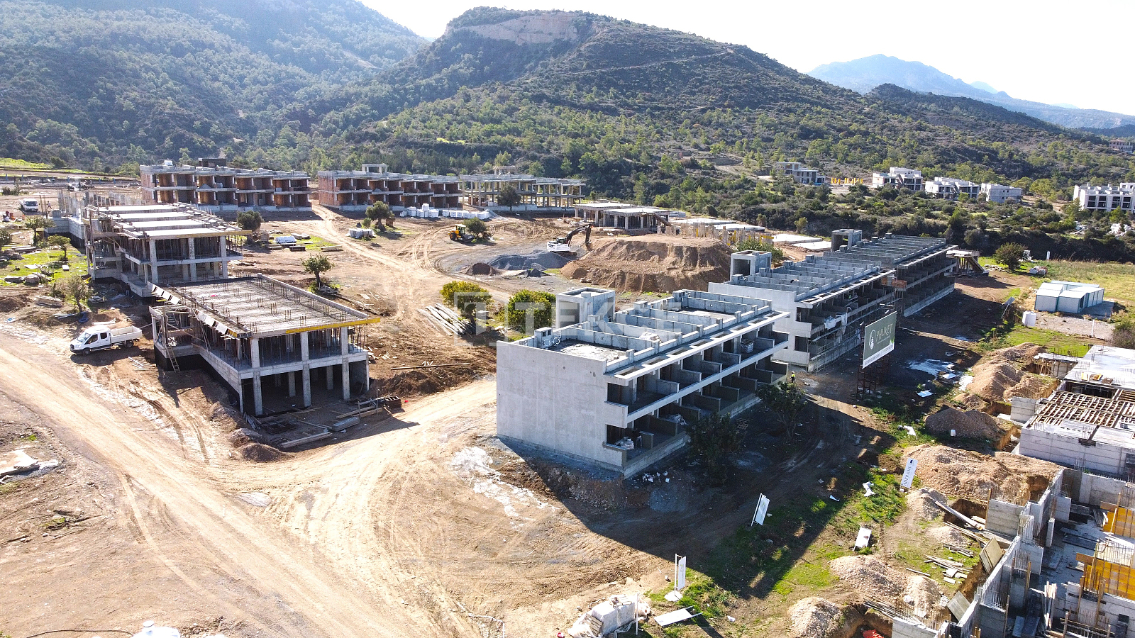 ecn-00284-properties-in-a-well-developed-complex-in-north-cyprus-tatlisu-te-1 (1)