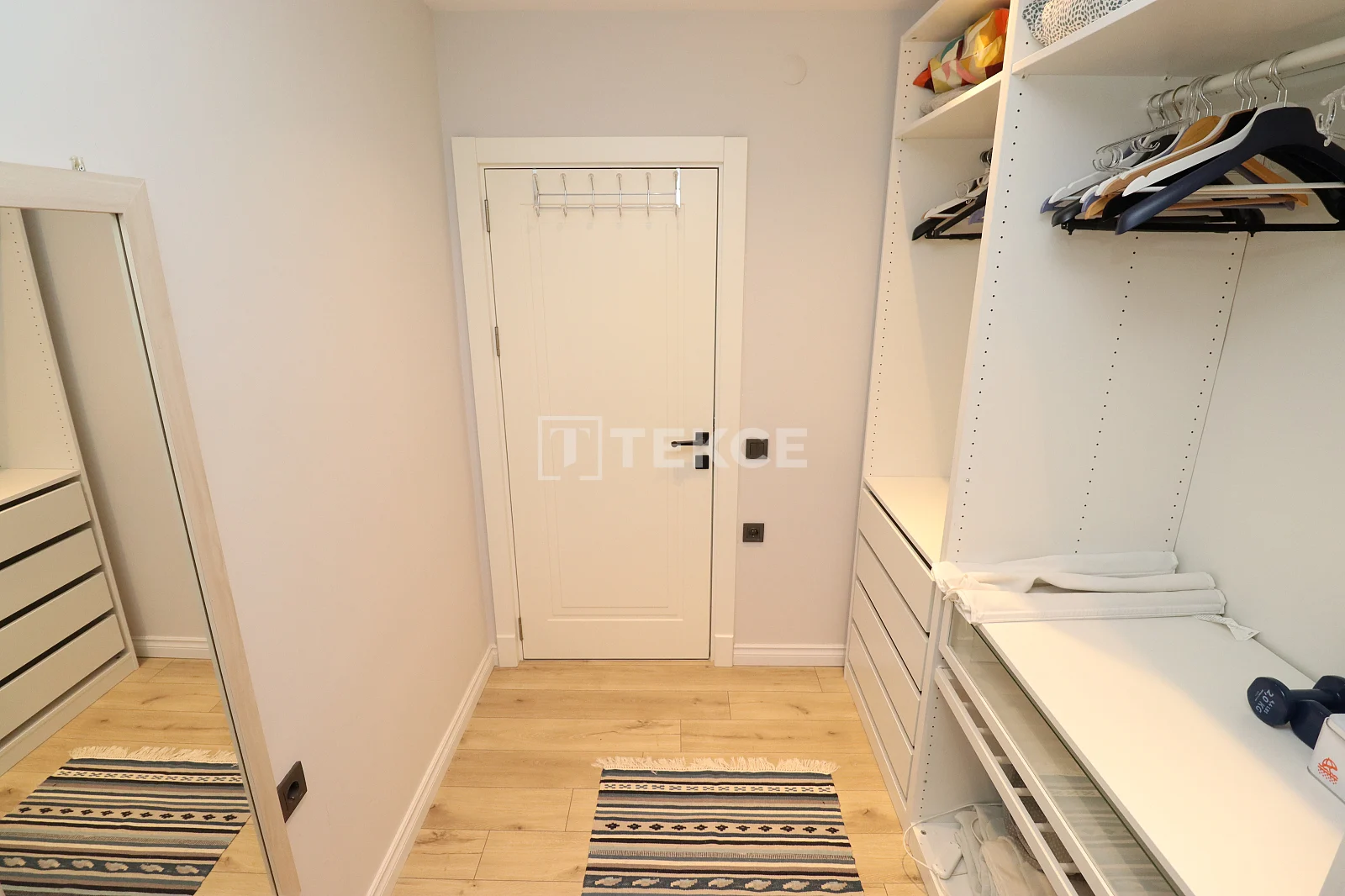 ayt-04997-renovated-2-bed-apartment-in-a-complex-with-pool-in-lara-antalya-te (14)